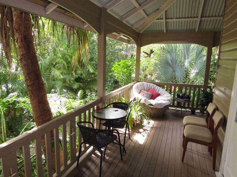 9 Old Convent Road, Uki NSW 2484