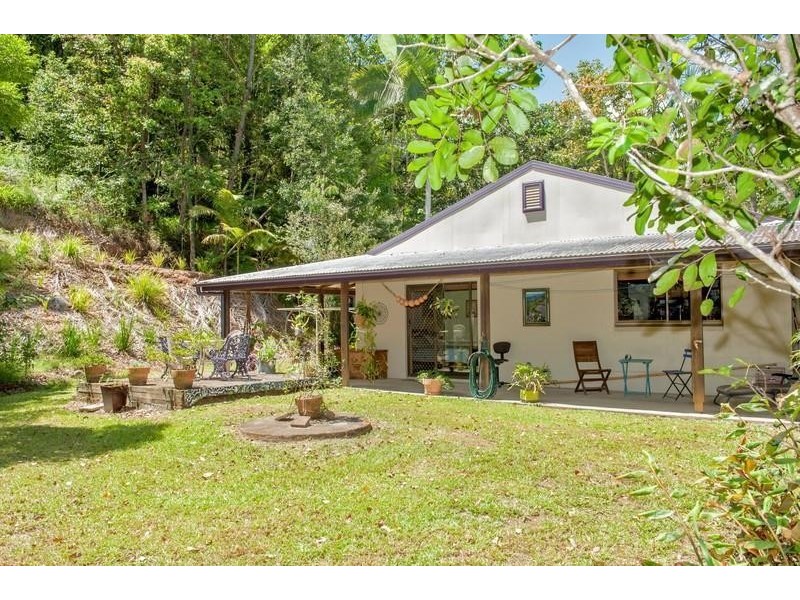 71 Rowlands Creek Road, Uki NSW 2484