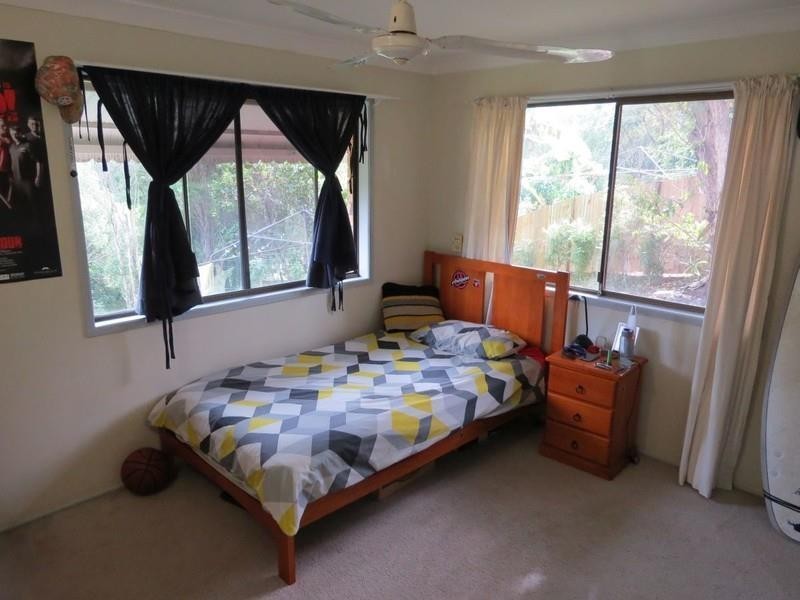 11 Mitchell Street, Uki NSW 2484
