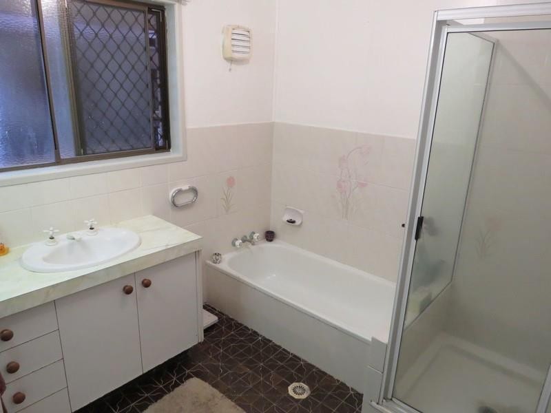 11 Mitchell Street, Uki NSW 2484