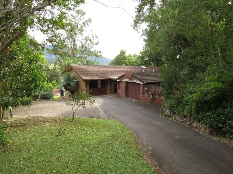 11 Mitchell Street, Uki NSW 2484