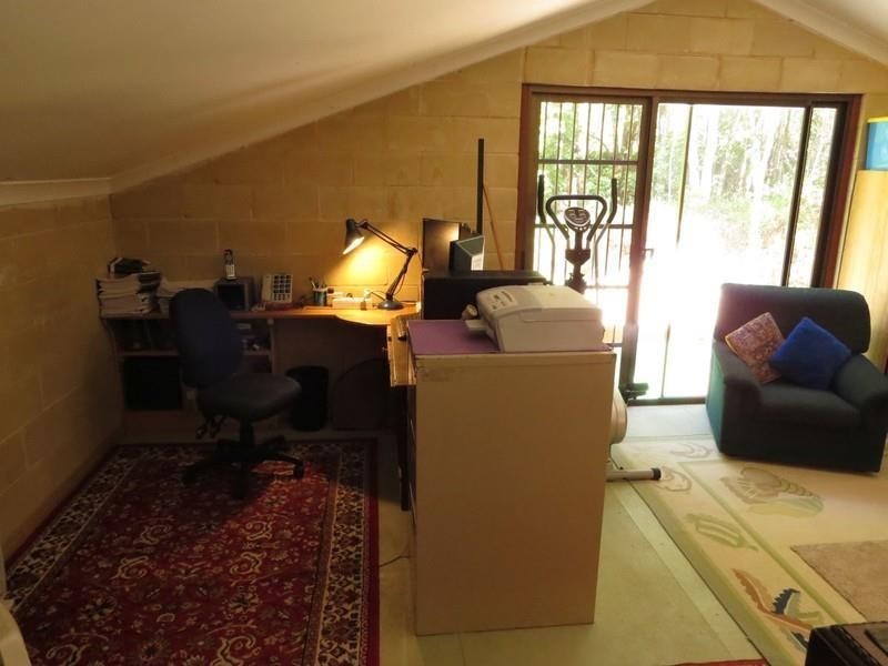 111 Braeside Drive, Uki NSW 2484