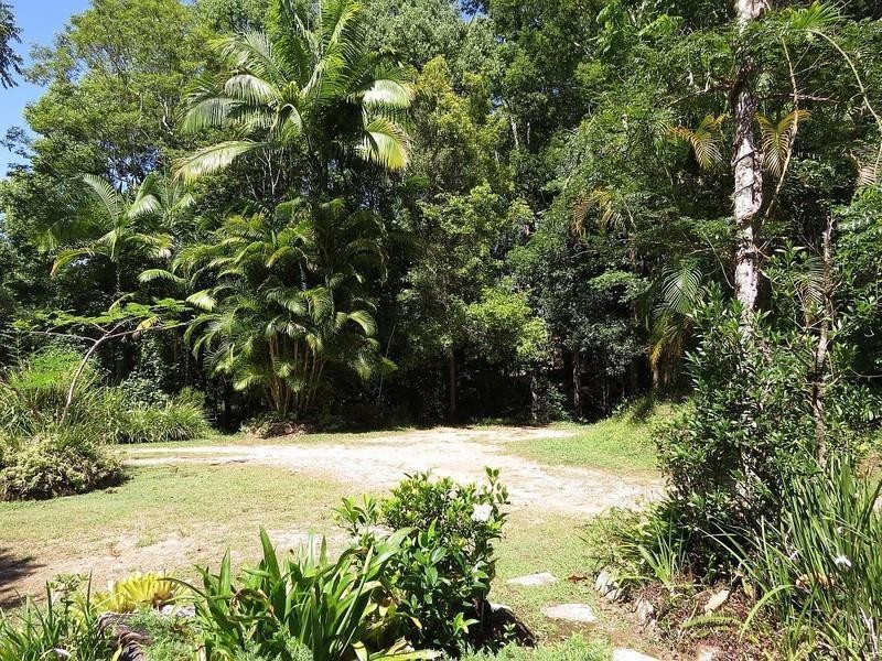 111 Braeside Drive, Uki NSW 2484