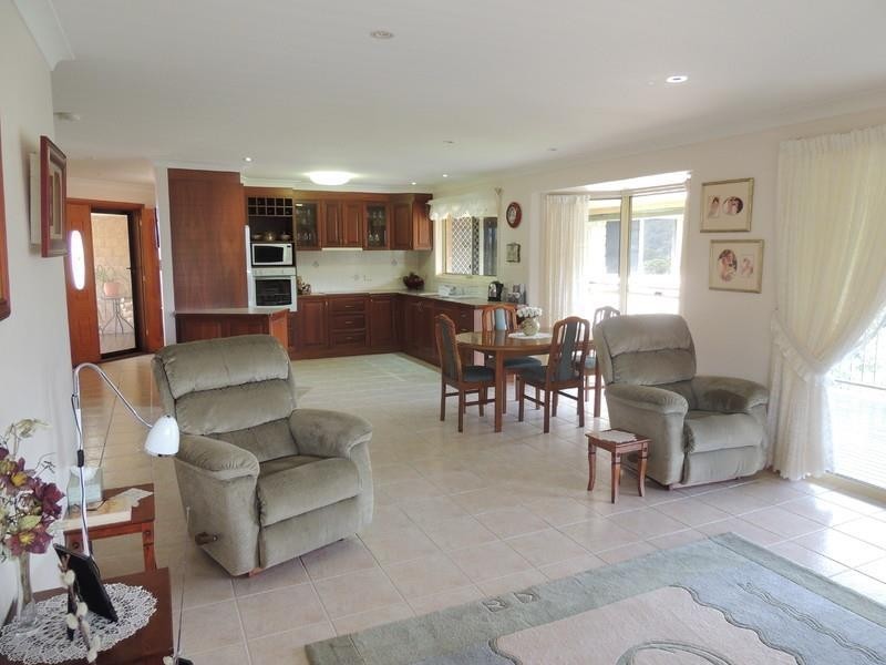 3 Toon Close, Uki NSW 2484