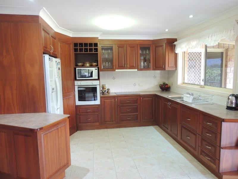 3 Toon Close, Uki NSW 2484