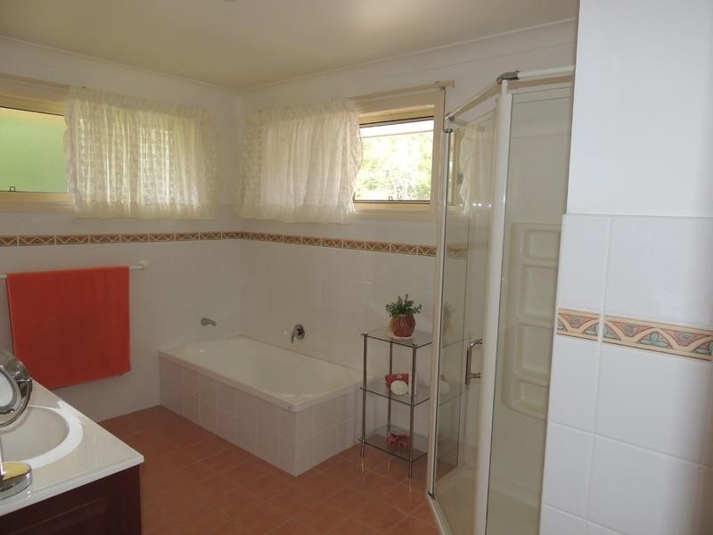 3 Toon Close, Uki NSW 2484