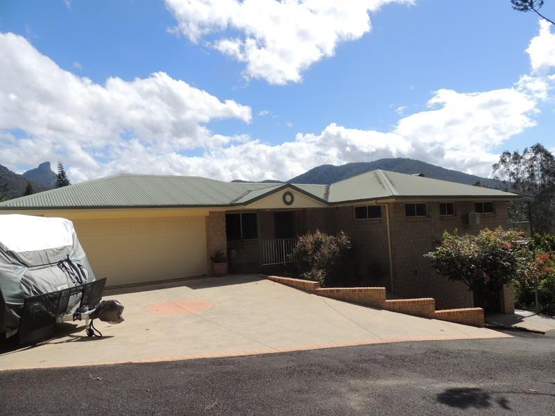 3 Toon Close, Uki NSW 2484