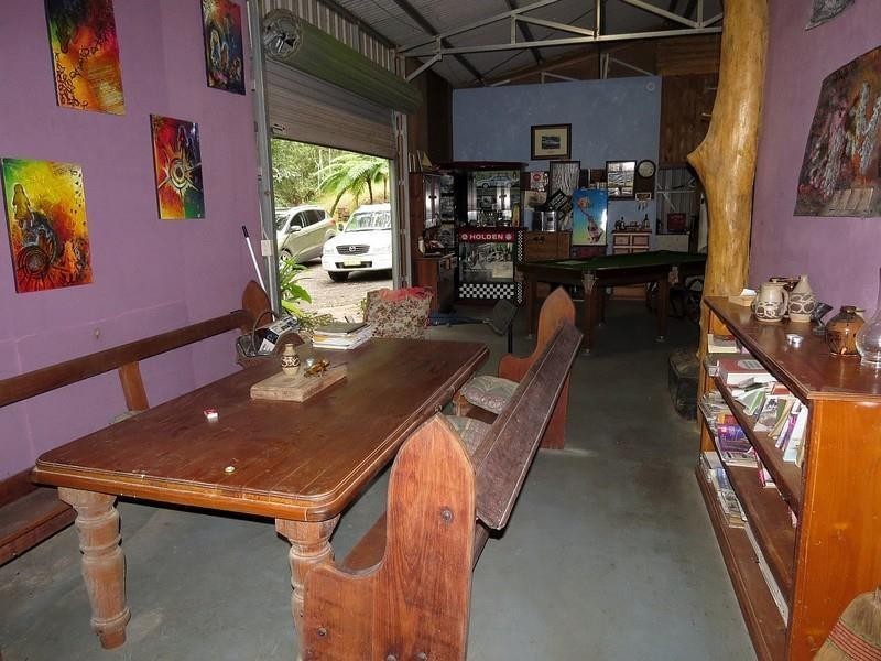 911 Kyogle Road, Uki NSW 2484