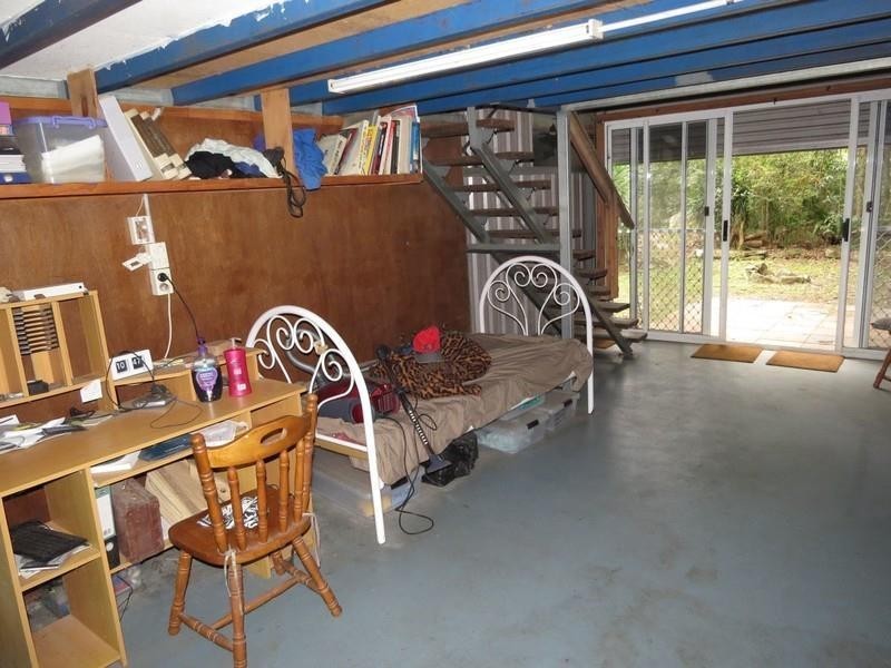 911 Kyogle Road, Uki NSW 2484