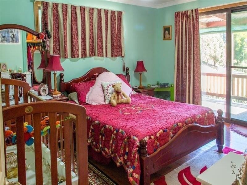 79 Malabar Drive, Uki NSW 2484