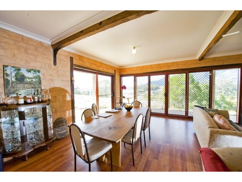 6 Caddell Road, Mount Burrell NSW 2484