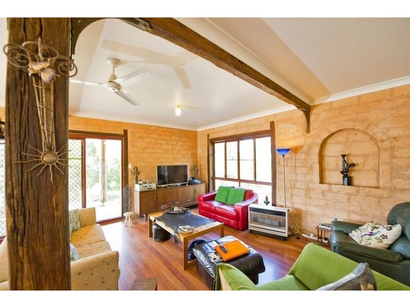 6 Caddell Road, Mount Burrell NSW 2484