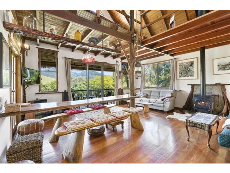 67 Rowlands Creek Road, Uki NSW 2484