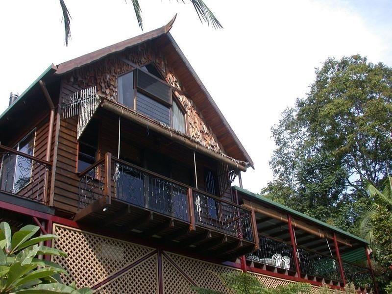 67 Rowlands Creek Road, Uki NSW 2484