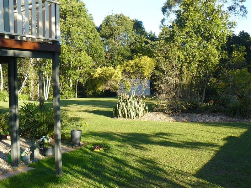 55 Braeside Drive, Uki NSW 2484