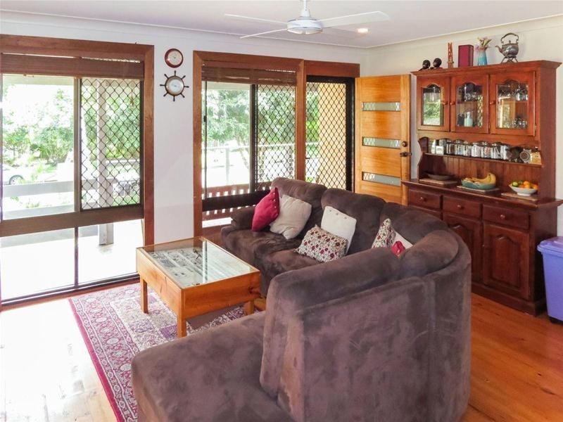 6 Hall Drive, Murwillumbah NSW 2484