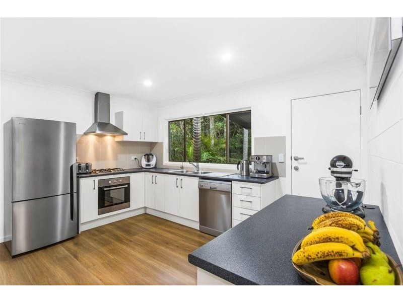 6 Mitchell Street, Uki NSW 2484