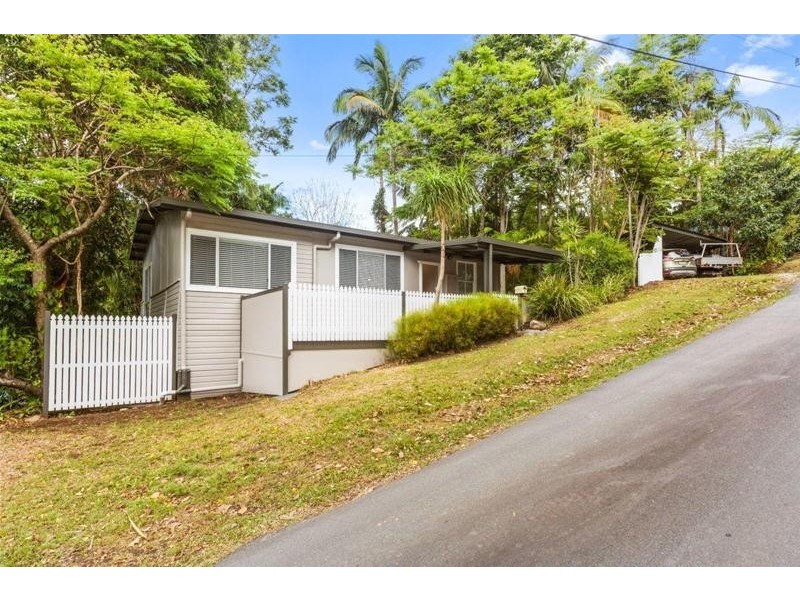 6 Mitchell Street, Uki NSW 2484