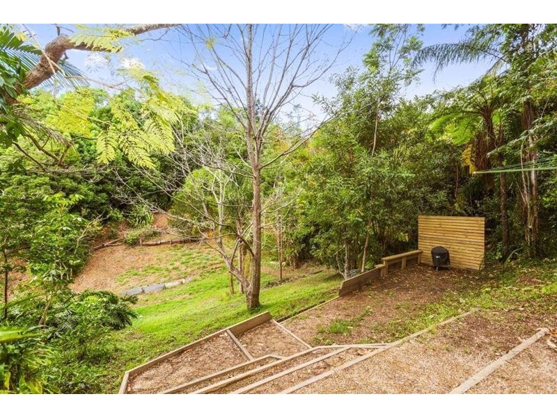 6 Mitchell Street, Uki NSW 2484