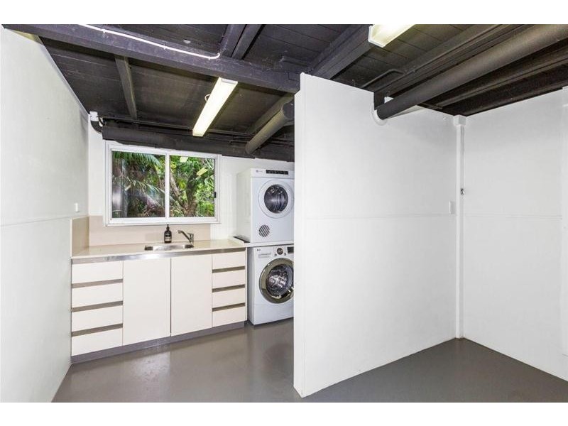 6 Mitchell Street, Uki NSW 2484