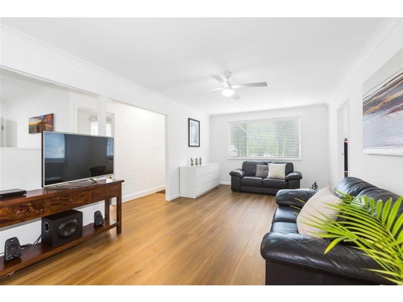6 Mitchell Street, Uki NSW 2484