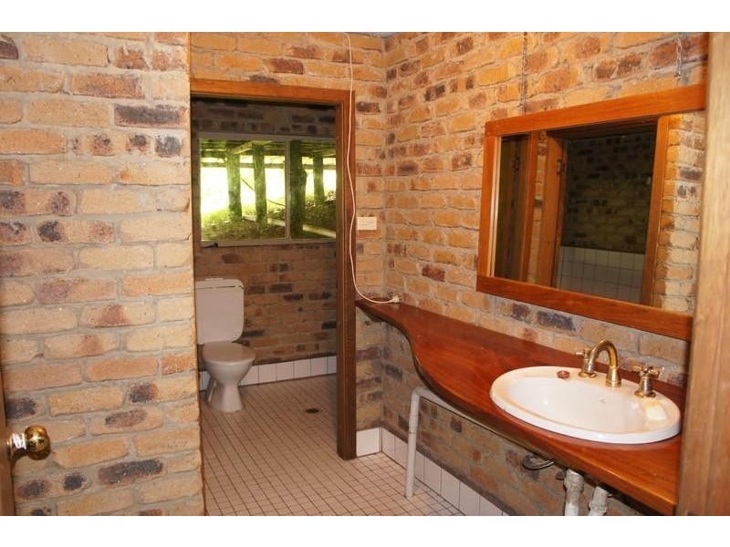 220 Hazelbrook Road, Uki NSW 2484