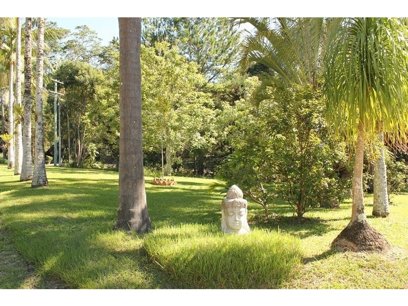 13 Malabar Avenue, Uki NSW 2484