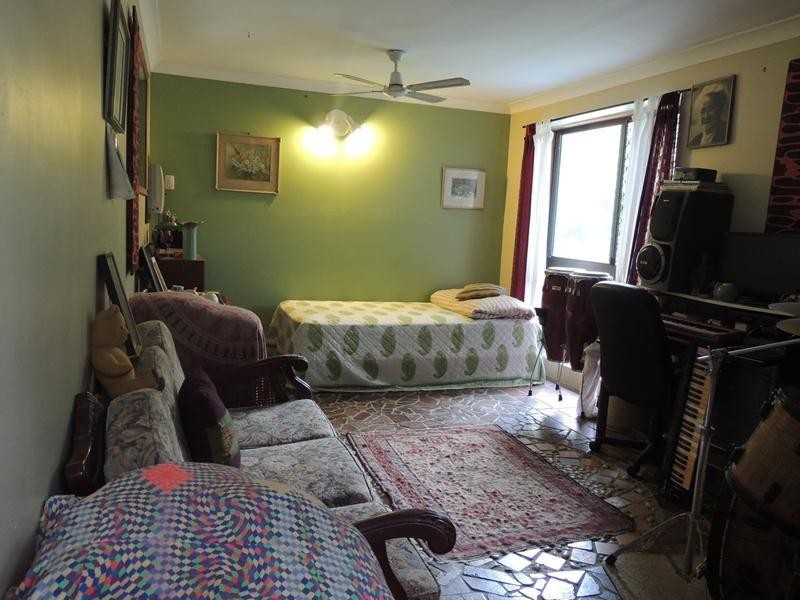 13 Malabar Avenue, Uki NSW 2484