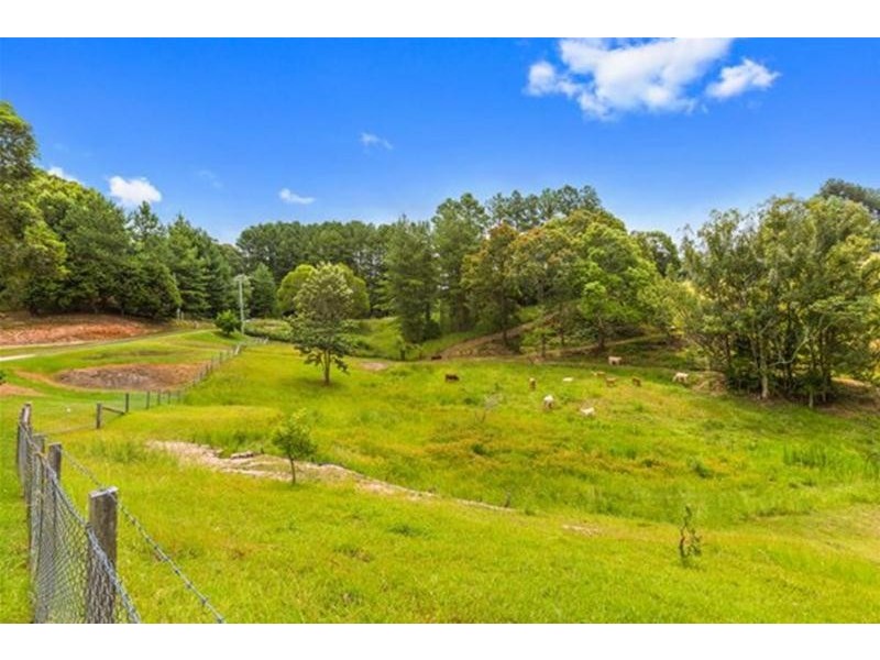 79 Malabar Drive, Uki NSW 2484