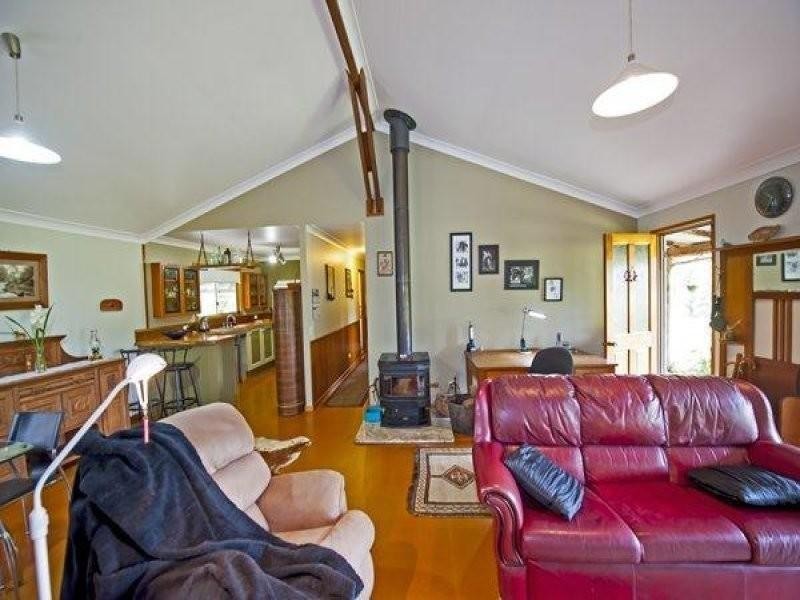 5 Summerhill Close, Stokers Siding NSW 2484