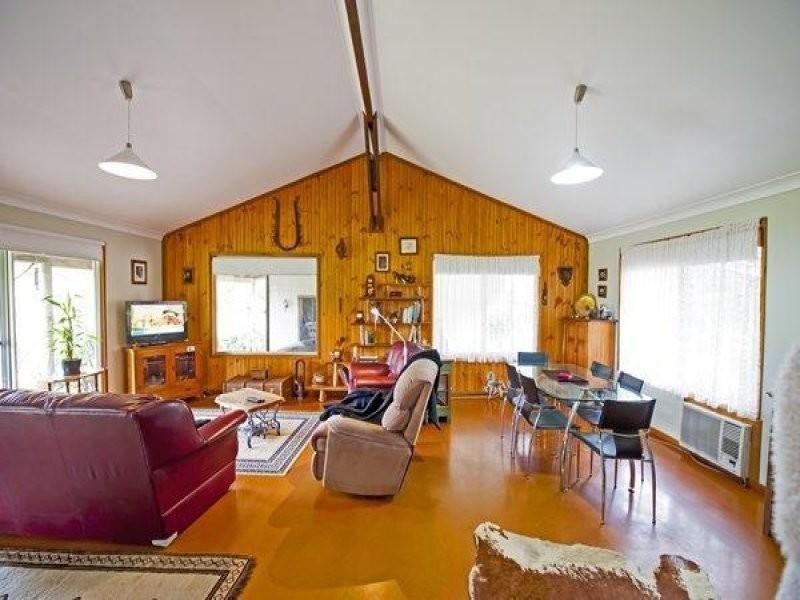 5 Summerhill Close, Stokers Siding NSW 2484