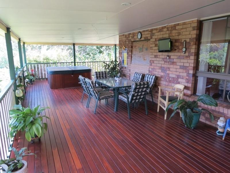 63 Malabar Avenue, Uki NSW 2484