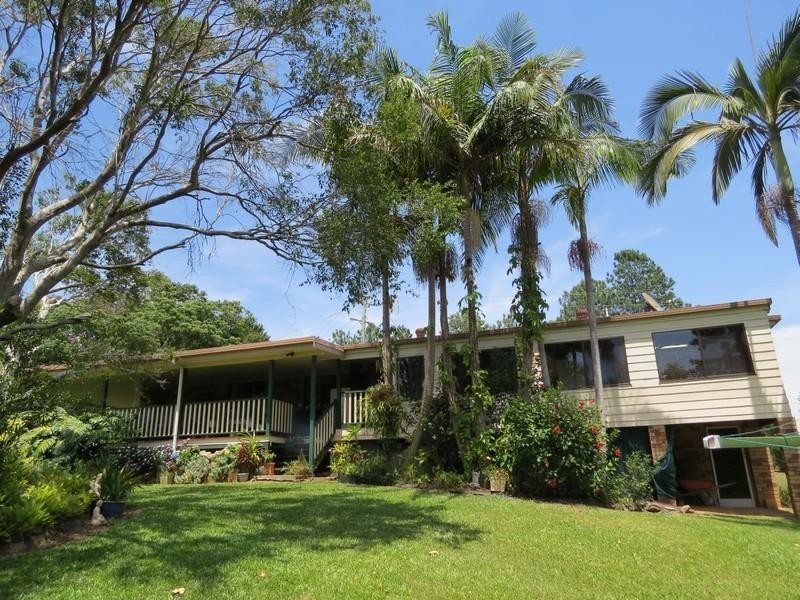 63 Malabar Avenue, Uki NSW 2484