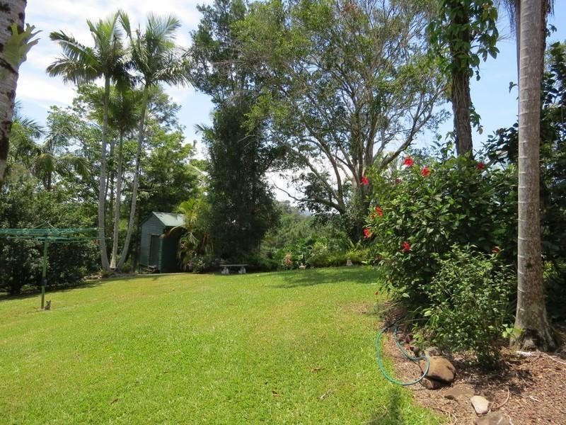 63 Malabar Avenue, Uki NSW 2484