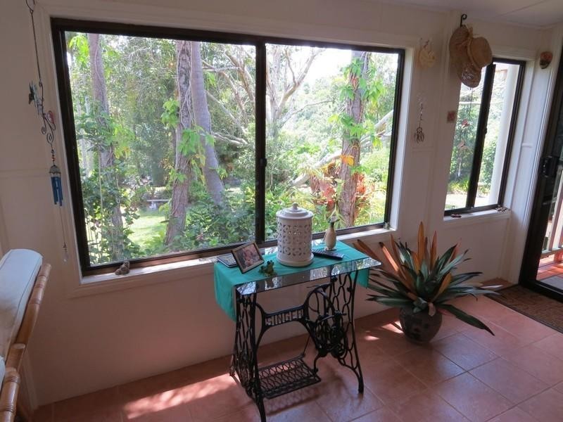 63 Malabar Avenue, Uki NSW 2484