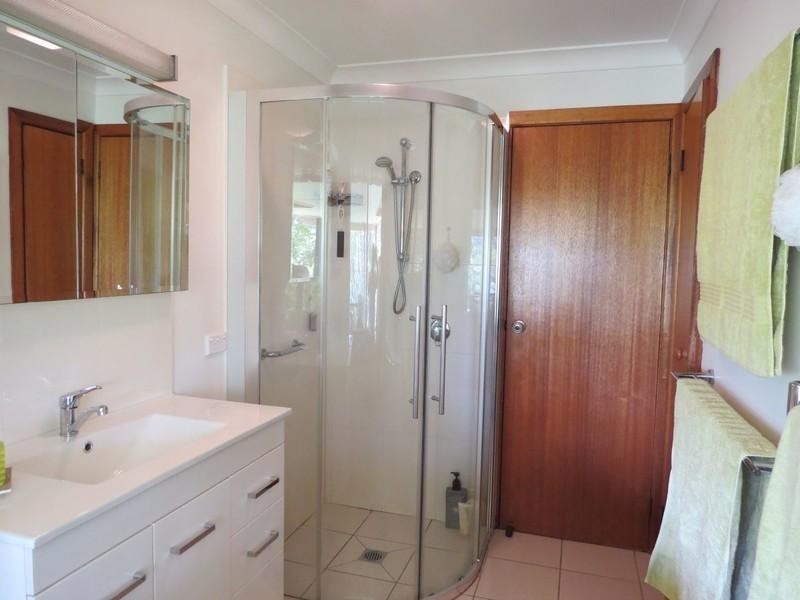 63 Malabar Avenue, Uki NSW 2484