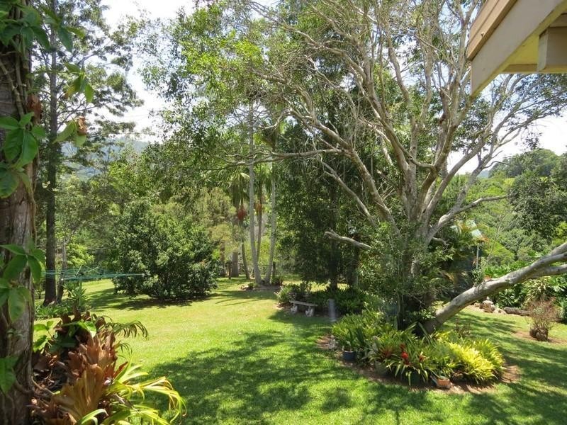 63 Malabar Avenue, Uki NSW 2484