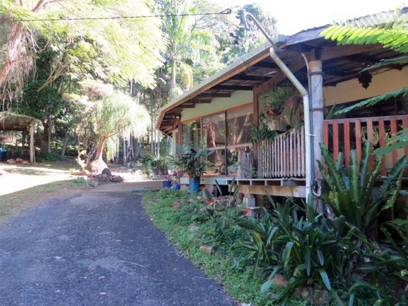 496 Rowlands Creek Road, Uki NSW 2484