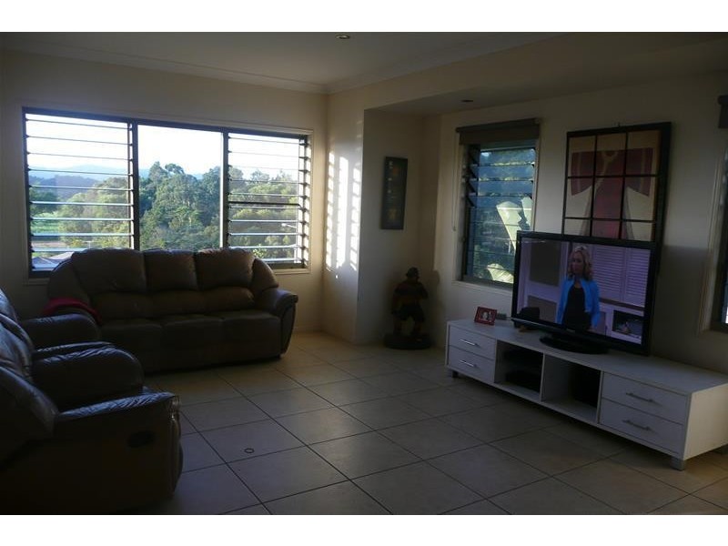 2  Mount Lindsay Avenue, Murwillumbah NSW 2484