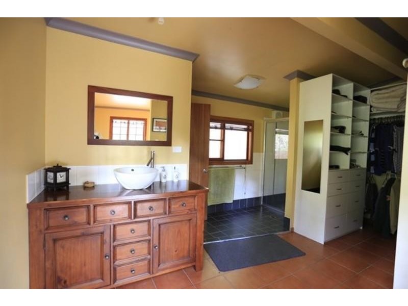 55 Rowlands Creek Road, Uki NSW 2484