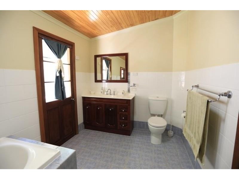 55 Rowlands Creek Road, Uki NSW 2484