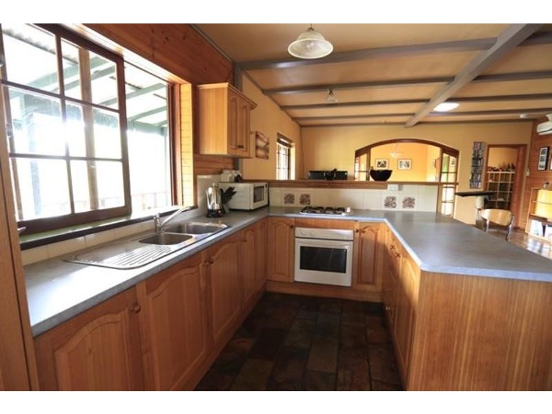 55 Rowlands Creek Road, Uki NSW 2484