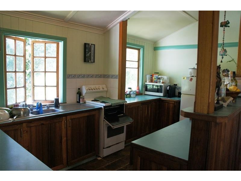 239 Rowlands Creek Road, Uki NSW 2484