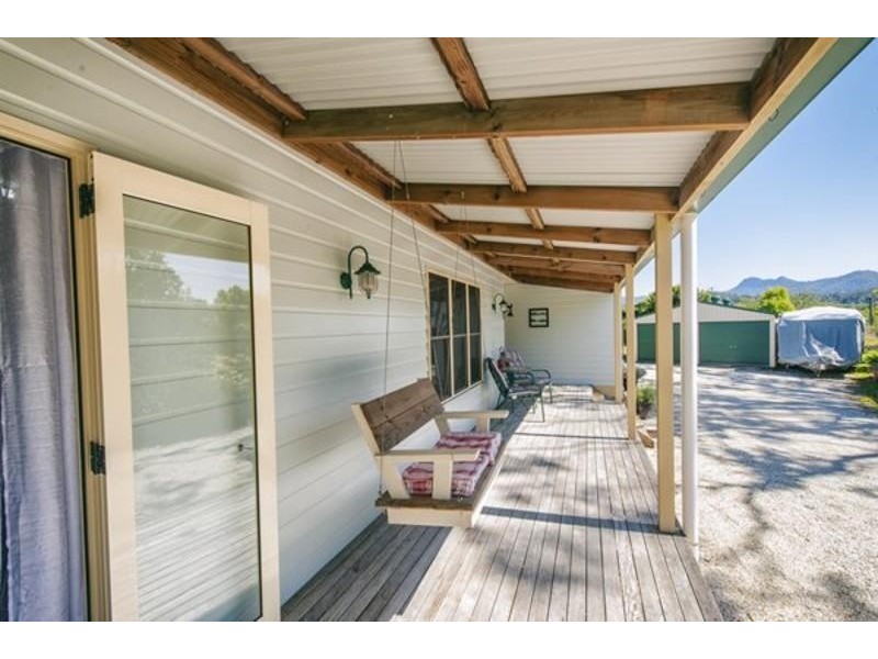 5 Booyong Place, Nobbys Creek NSW 2484