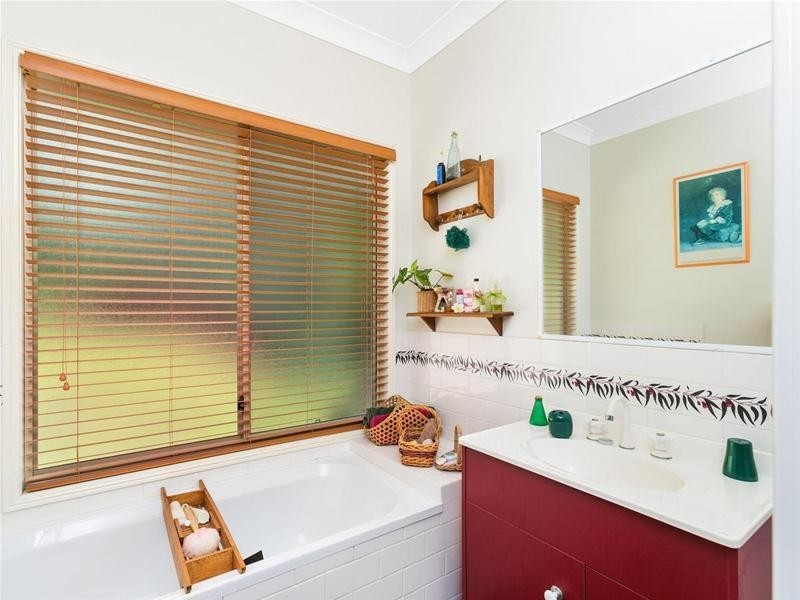 73 Rowlands Creek Road, Uki NSW 2484