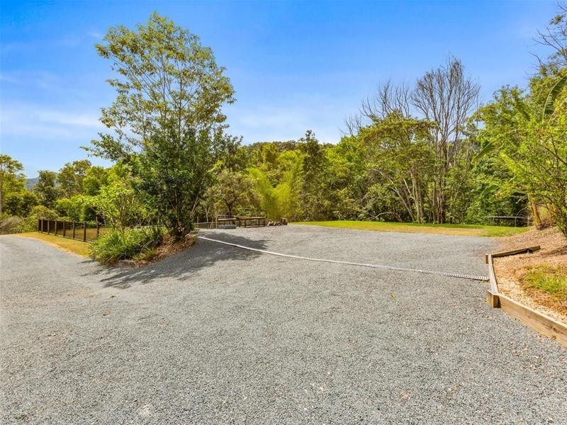135 Braeside Drive, Uki NSW 2484