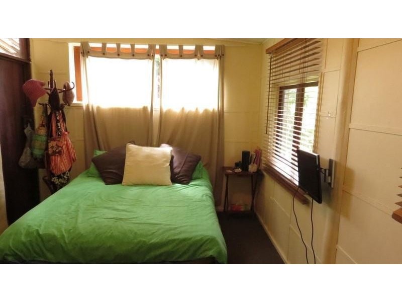 7 Sunrise Place, Uki NSW 2484