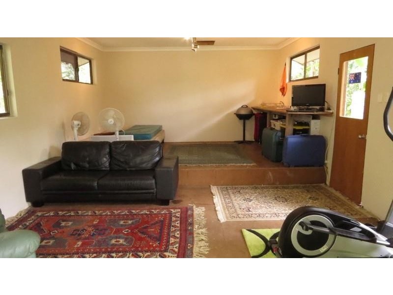 7 Sunrise Place, Uki NSW 2484