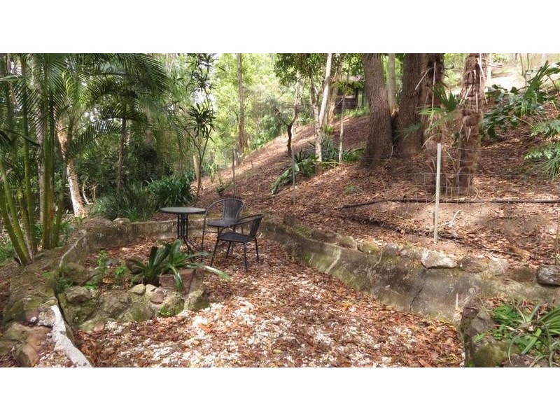 7 Sunrise Place, Uki NSW 2484