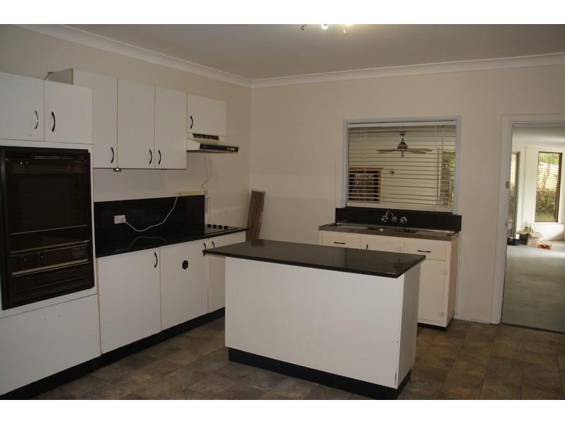 3 Marshall Street, Uki NSW 2484